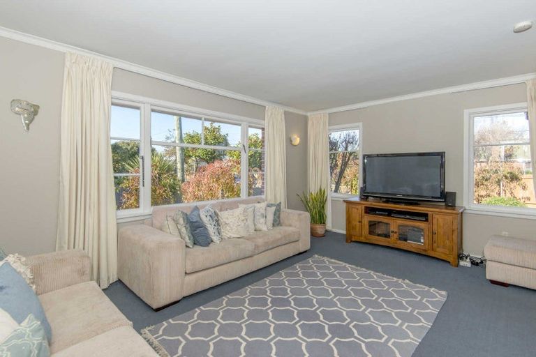 Photo of property in 17 Stanbury Avenue, Somerfield, Christchurch, 8024