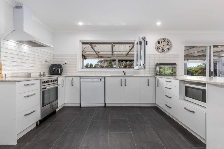 Photo of property in 13 Bowen Street, Levin, 5510