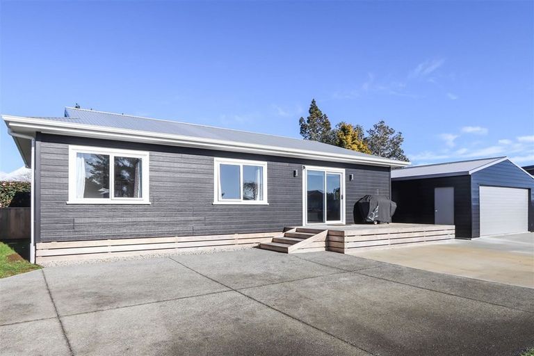 Photo of property in 5 Manatu Lane, Inglewood, 4330