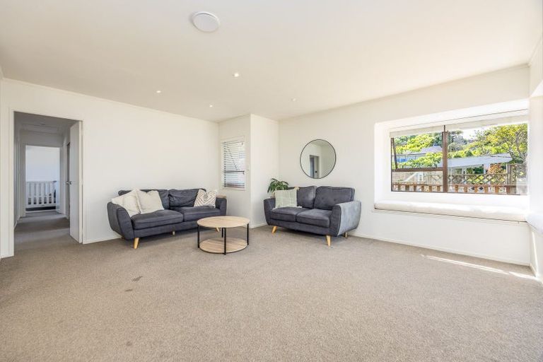 Photo of property in 1/13 Geoffrey Road, Torbay, Auckland, 0630