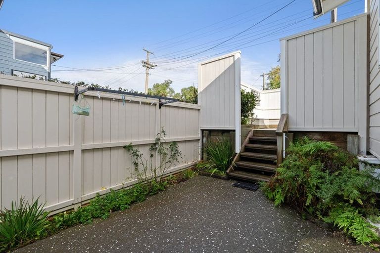 Photo of property in 1/21 Marie Avenue, Red Beach, 0932