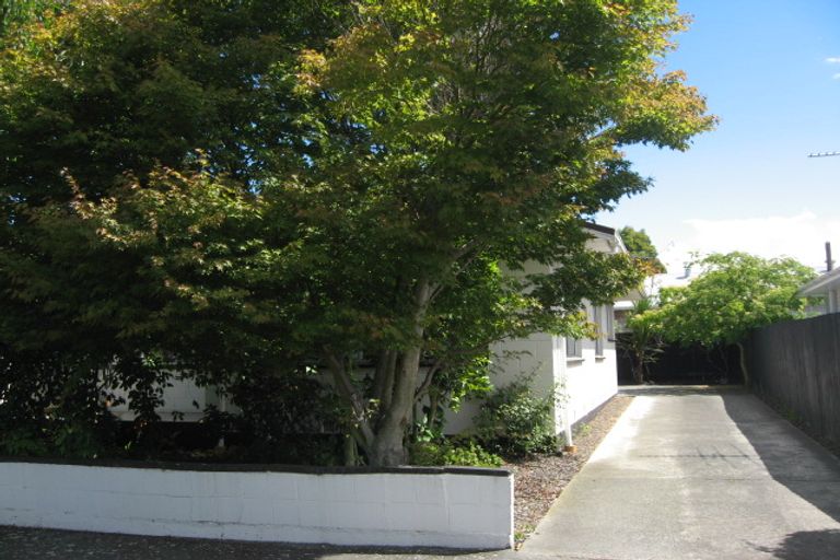 Photo of property in 2/7 Dover Street, St Albans, Christchurch, 8014