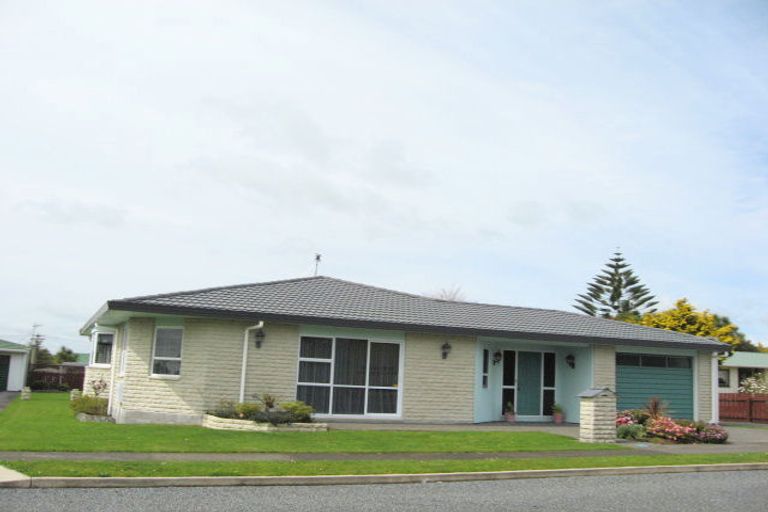 Photo of property in 25 Standish Street, Inglewood, 4330