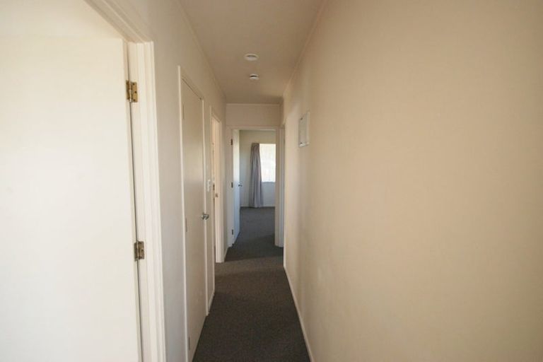 Photo of property in 11 Helleur Road, Massey, Auckland, 0614