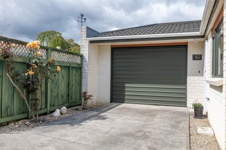 Photo of property in 52a Parata Street, Waikanae, 5036