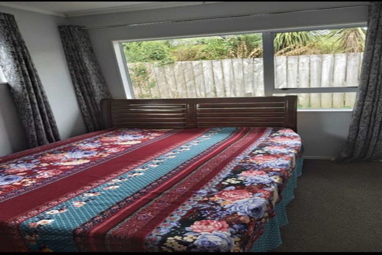 Photo of property in 57c Kamara Road, Glen Eden, Auckland, 0602