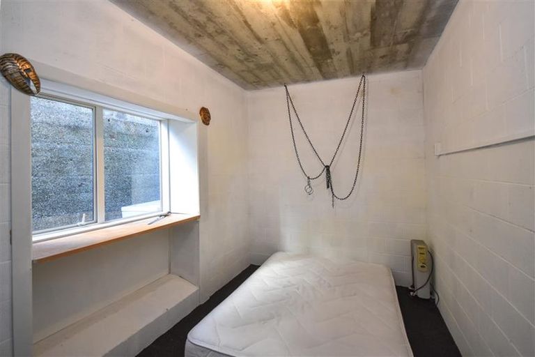 Photo of property in 40 Manor Place, Dunedin Central, Dunedin, 9016