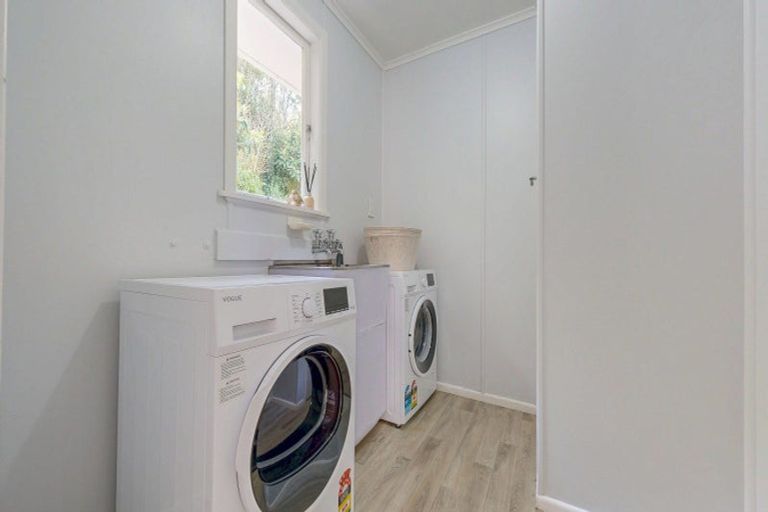 Photo of property in 110 Brunton Crescent, Thames, 3500