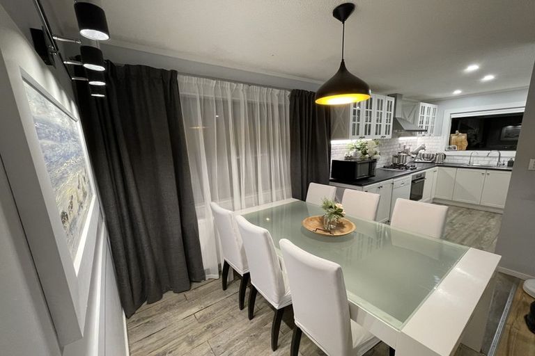 Photo of property in 2/12 Norfolk Street, Regent, Whangarei, 0112