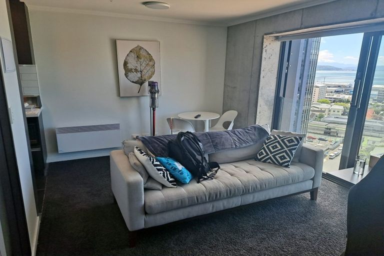 Photo of property in Frame Apartments, 1401/111 Molesworth Street, Thorndon, Wellington, 6011