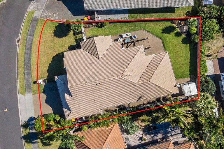 Photo of property in 9 Yarlside Place, Northpark, Auckland, 2013