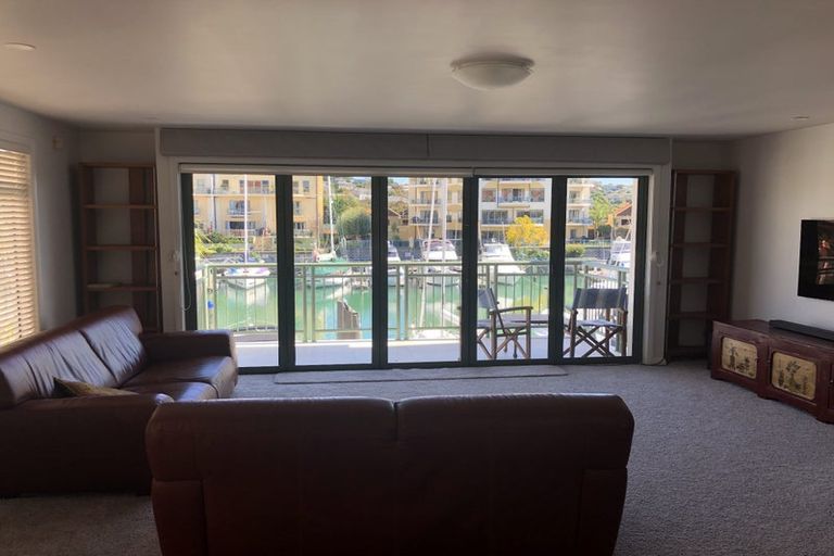 Photo of property in 132 Harbour Village Drive, Gulf Harbour, Whangaparaoa, 0930