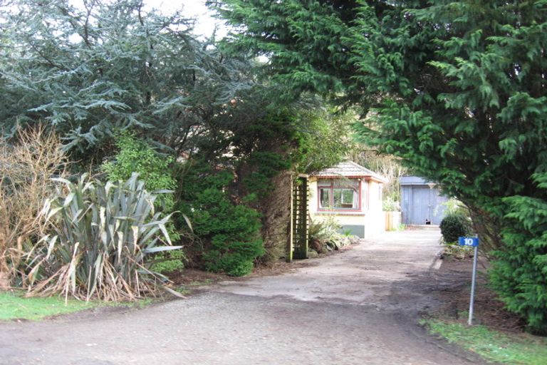 Photo of property in 10 Mahuri Road, Otatara, Invercargill, 9879