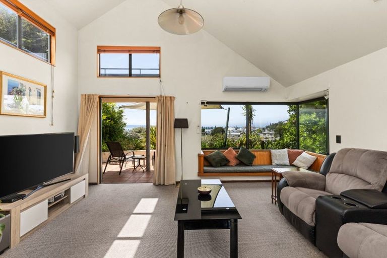 Photo of property in 15 Hospital Lane, Hospital Hill, Napier, 4110