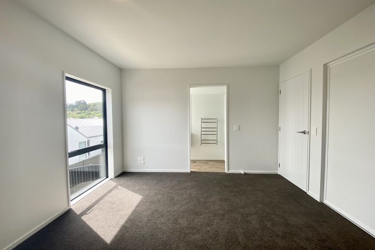 Photo of property in 13 Wheatsheaf Lane, Heathcote Valley, Christchurch, 8022