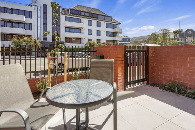 Photo of property in 8/360 Montreal Street, Christchurch Central, Christchurch, 8013
