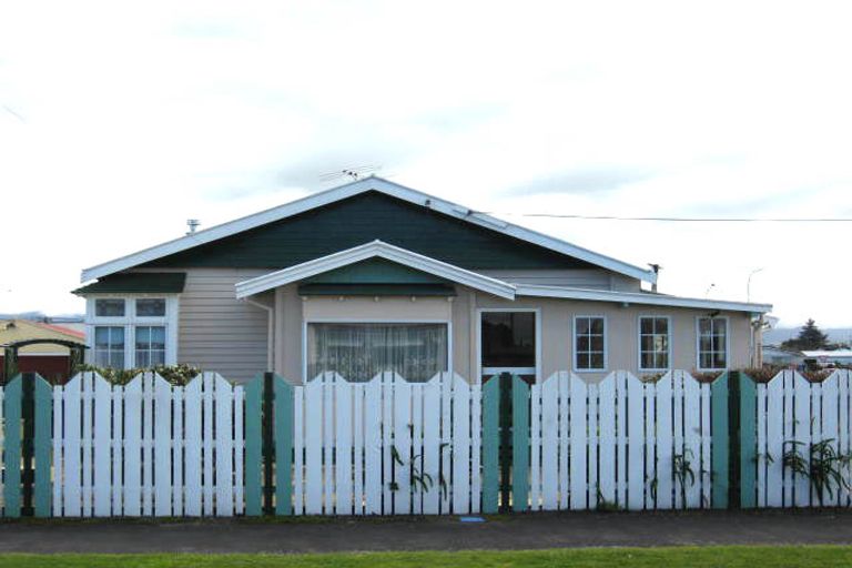 Photo of property in 18 South Road, Kuripuni, Masterton, 5810