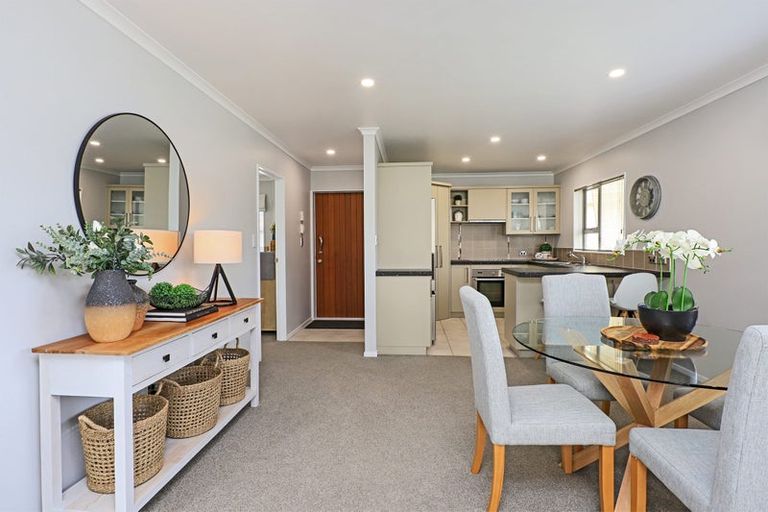 Photo of property in Parkvale Estate, 27/1232 Howard Street, Parkvale, Hastings, 4122