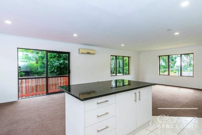 Photo of property in 17 Edgewood Way, Henderson, Auckland, 0612