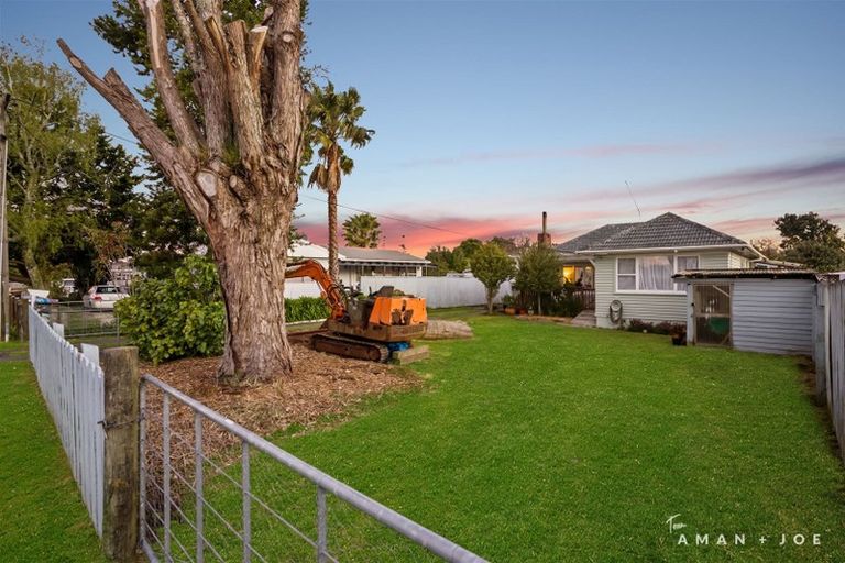 Photo of property in 9 Enderby Drive, Te Atatu Peninsula, Auckland, 0610