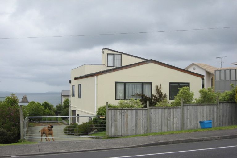 Photo of property in 1023 Whangaparaoa Road, Tindalls Beach, Whangaparaoa, 0930