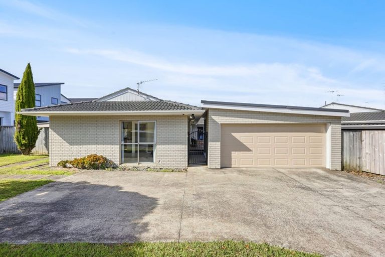Photo of property in 27 Galsworthy Place, Bucklands Beach, Auckland, 2014