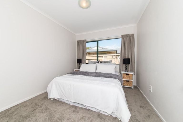 Photo of property in 20 Millington Place, Huntington Park, Auckland, 2013