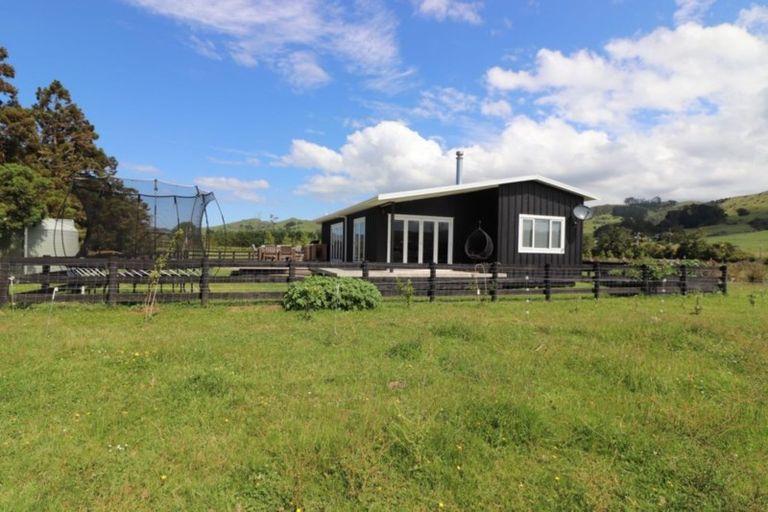 Photo of property in 1281 Whangaripo Valley Road, Whangaripo, Wellsford, 0972