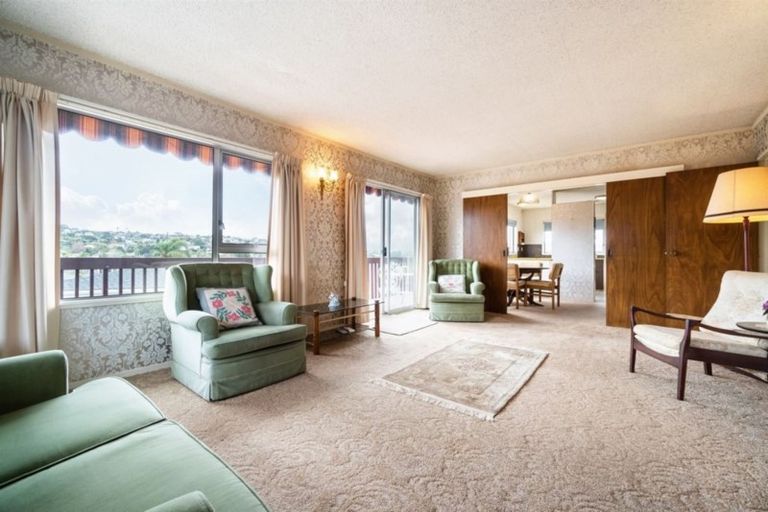 Photo of property in 2/4 Seaview Road, Milford, Auckland, 0620