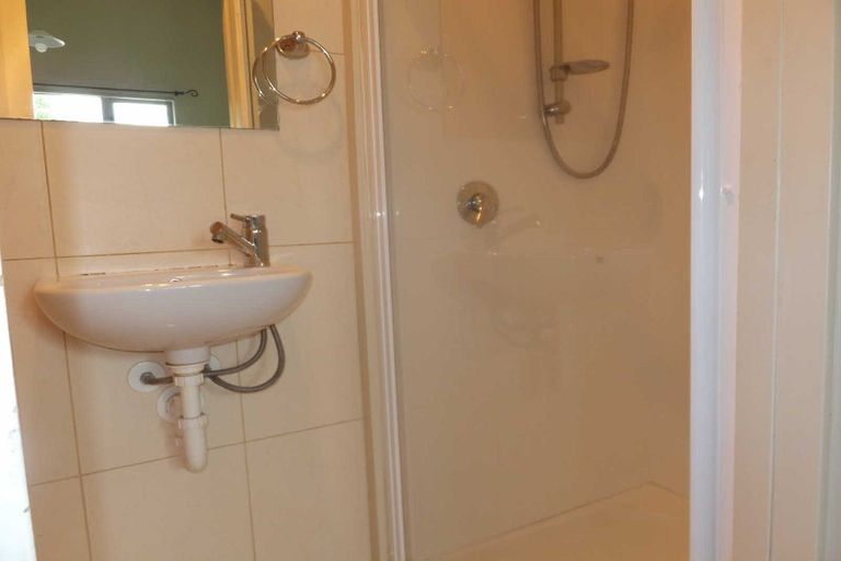 Photo of property in 18 Balgay Street, Upper Riccarton, Christchurch, 8041