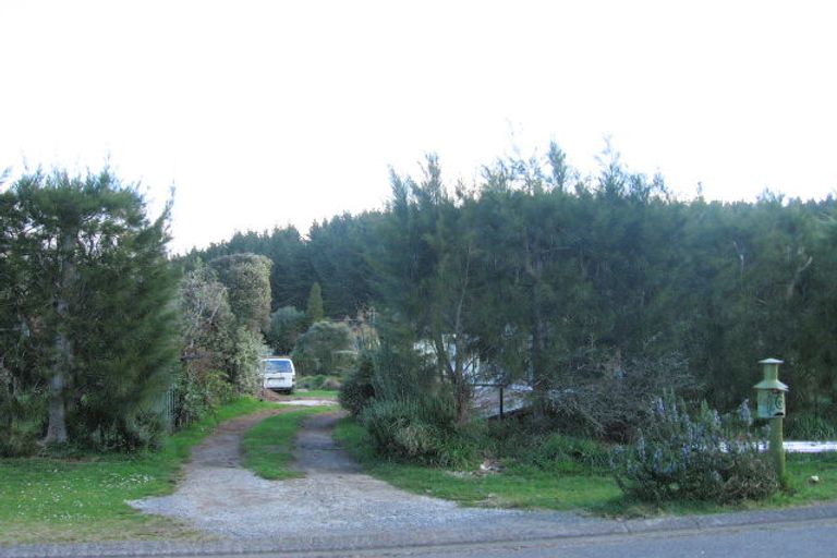 Photo of property in 6 Allan Drive, Whangamata, 3691