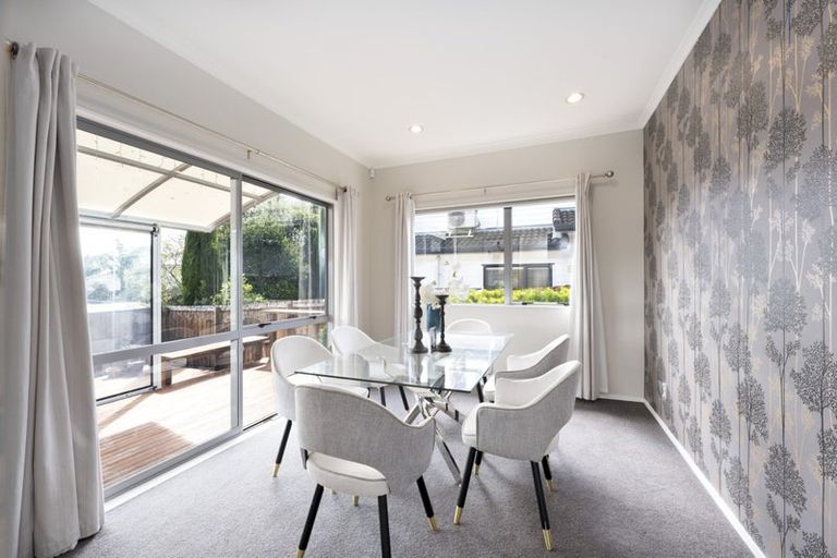 Photo of property in 22 Gala Place, Henderson, Auckland, 0612