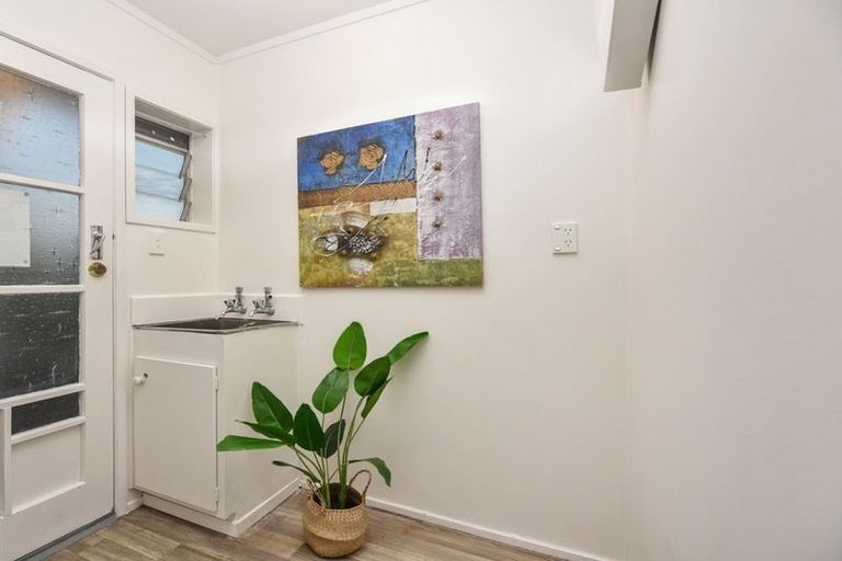 Photo of property in 3/26 Copley Street, New Lynn, Auckland, 0600