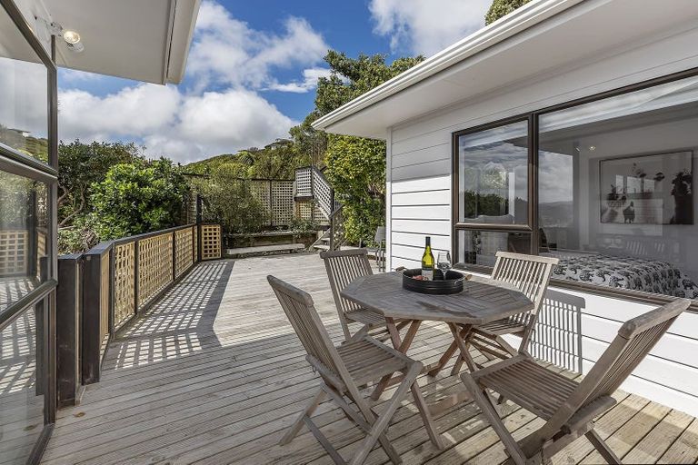 Photo of property in 16 Doon Grove, Papakowhai, Porirua, 5024