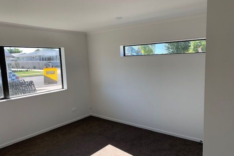 Photo of property in 1/35 Heath Street, Saint Andrews, Hamilton, 3200