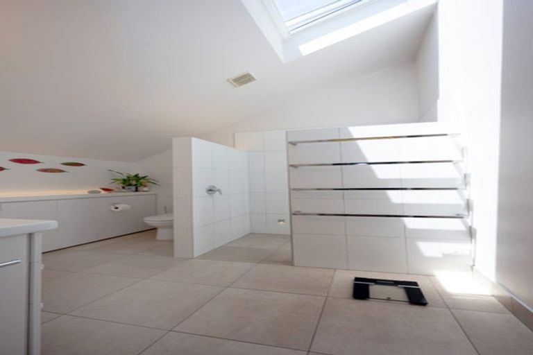 Photo of property in 77 Rainbow Drive, Rainbow Point, Taupo, 3330