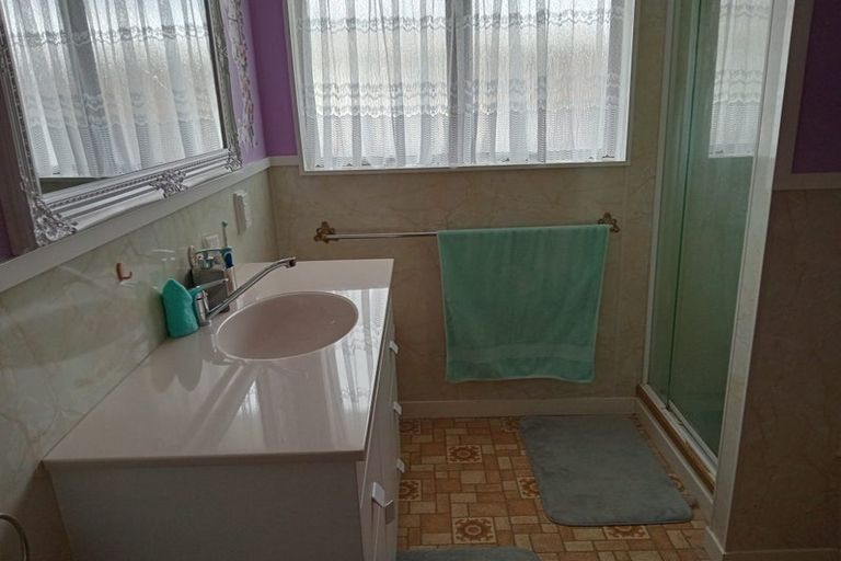 Photo of property in 5 Papatotara Road, Tuatapere, 9620