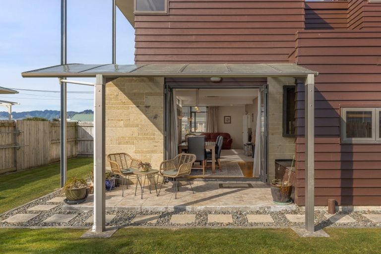 Photo of property in 39 Bristol Street, Levin, 5510