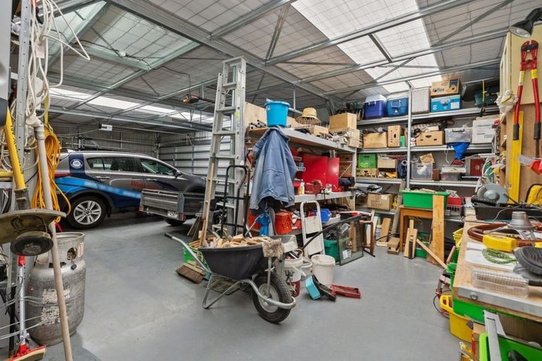 Photo of property in 1 Bellbird Place, Rolleston, 7614