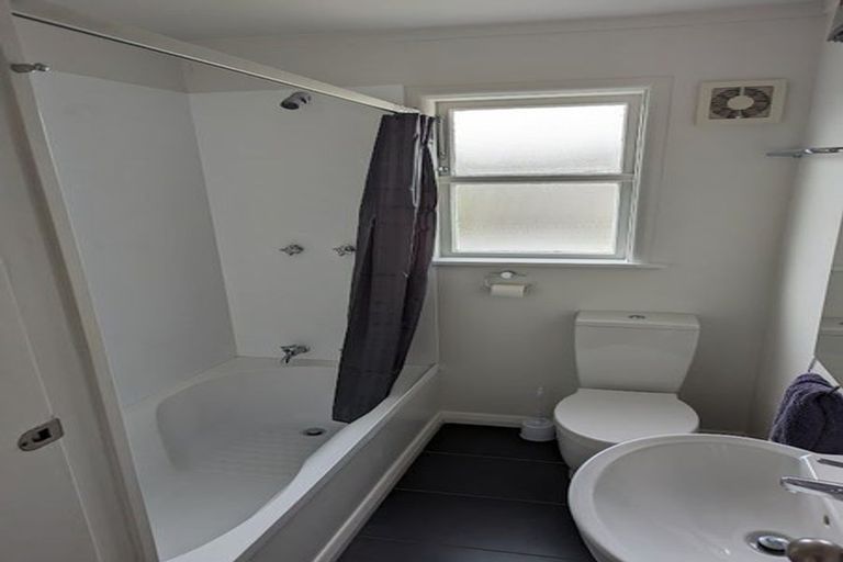 Photo of property in 78 Selwyn Road, Cockle Bay, Auckland, 2014