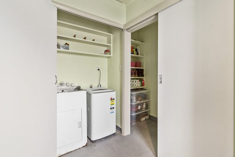 Photo of property in 3 Lee Road, Hannahs Bay, Rotorua, 3010