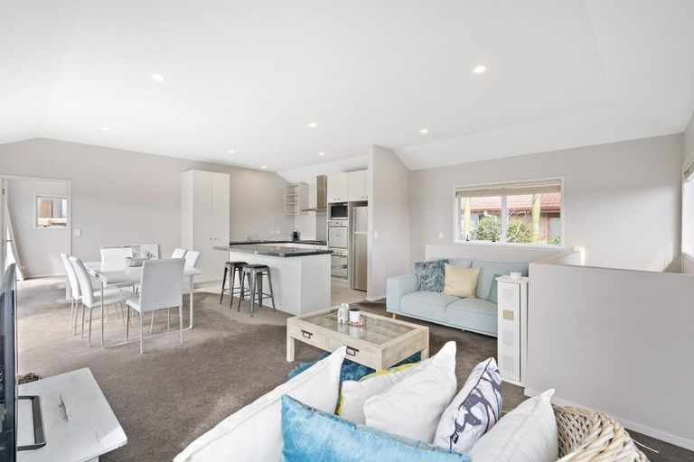 Photo of property in 28 Rakau Views, Orewa, 0931