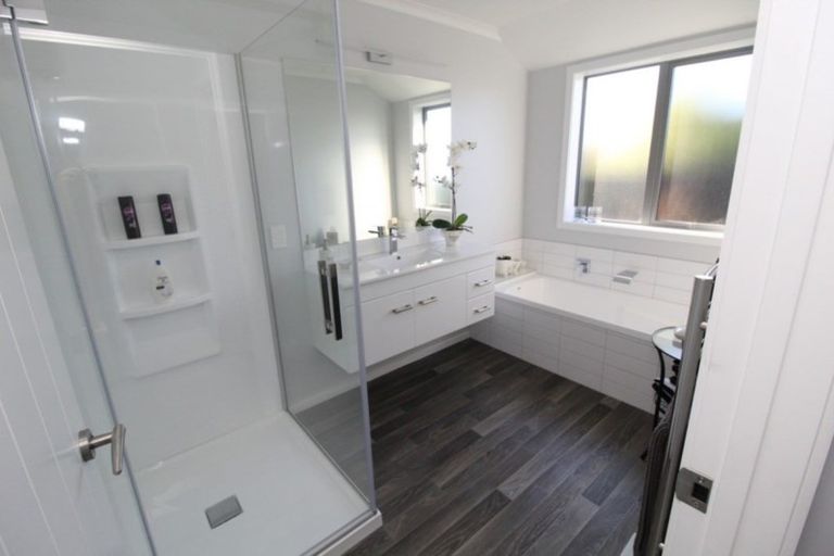 Photo of property in 18 Eric Batchelor Place, Waimate, 7924