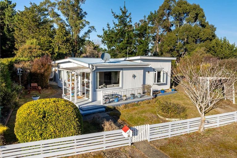Photo of property in 10 Stewart Street, Waikouaiti, 9510