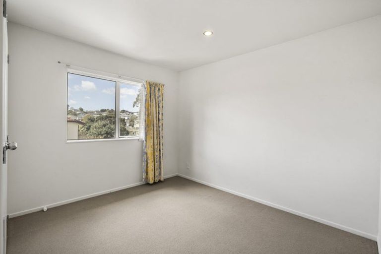 Photo of property in 16a Becroft Drive, Forrest Hill, Auckland, 0620