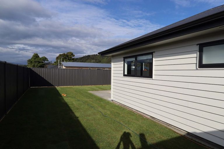 Photo of property in 34 Castletown Street, Wallaceville, Upper Hutt, 5018
