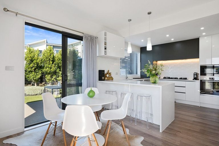 Photo of property in 78 Te Oneroa Way, Long Bay, Auckland, 0630