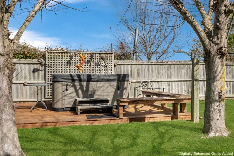 Photo of property in 21 Collins Drive, Waikuku Beach, 7402