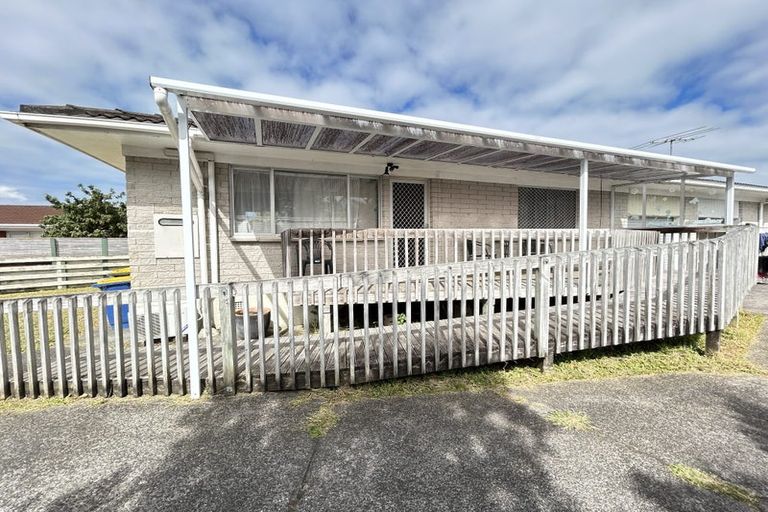 Photo of property in 13a Pamela Place, New Lynn, Auckland, 0600