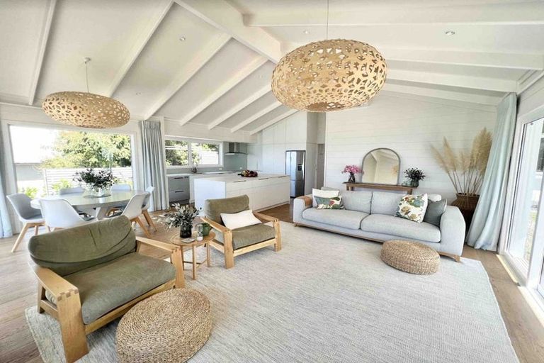 Photo of property in 139 Priestley Terrace, Bluff Hill, Napier, 4110